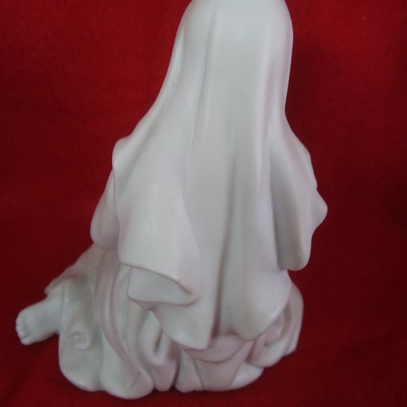 Vintage 1980's Avon Nativity Holy Family - Picture 7 of 15